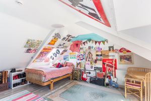 Photo 14- click for photo gallery